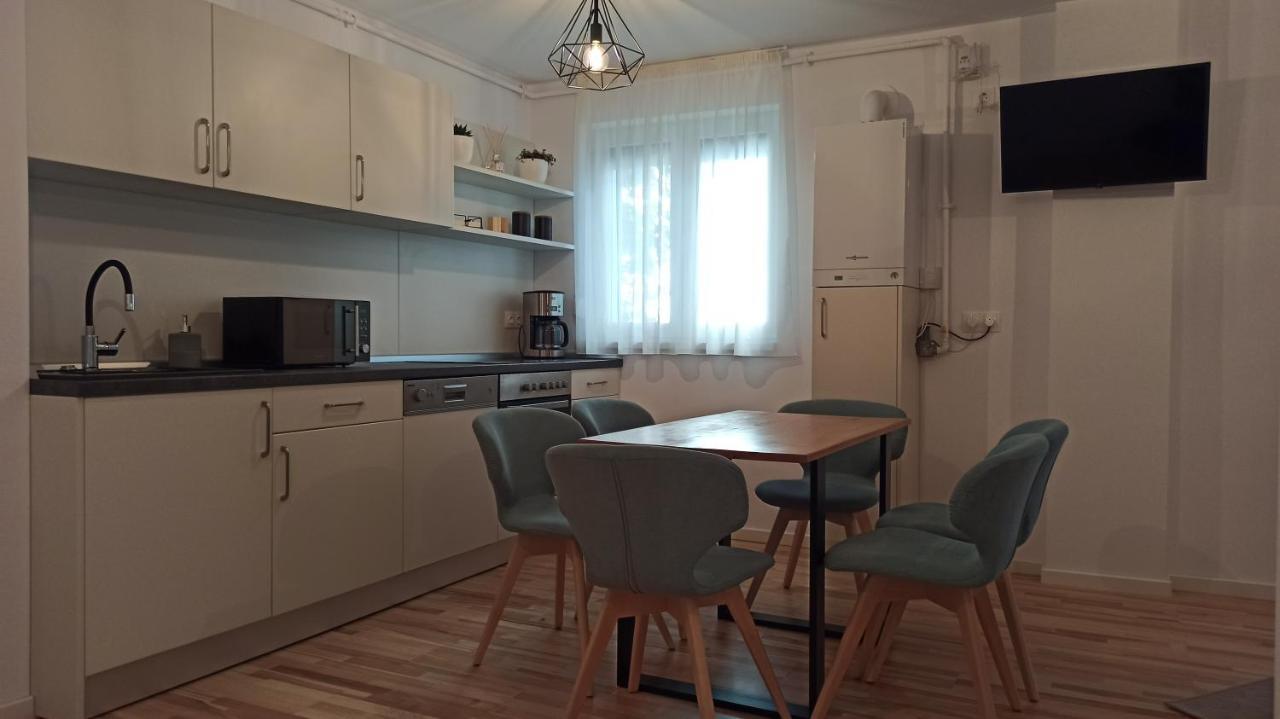 Chrysanthemum Appartement Sighişoara Buitenkant foto